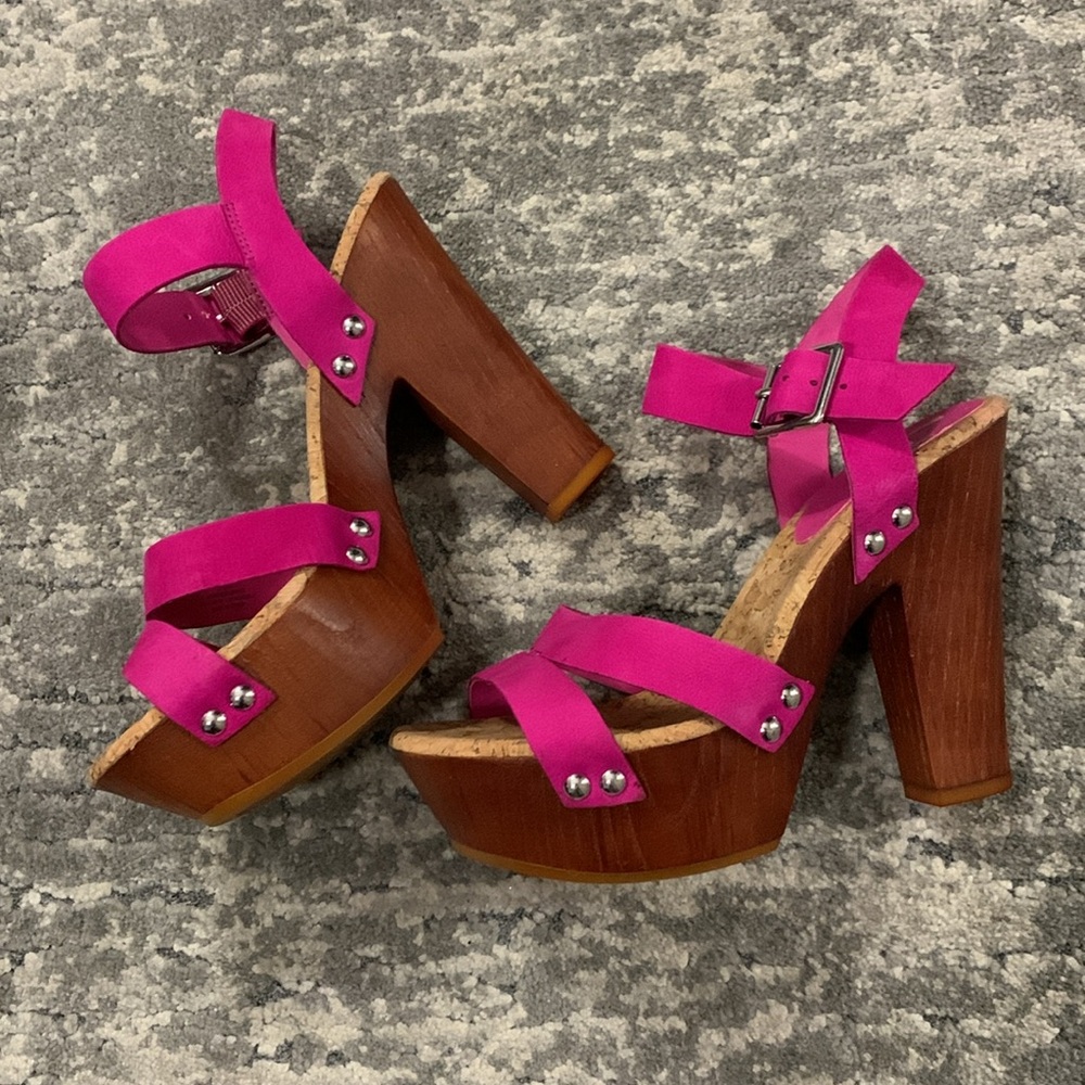Fuchsia Heels - Picture 5 of 6